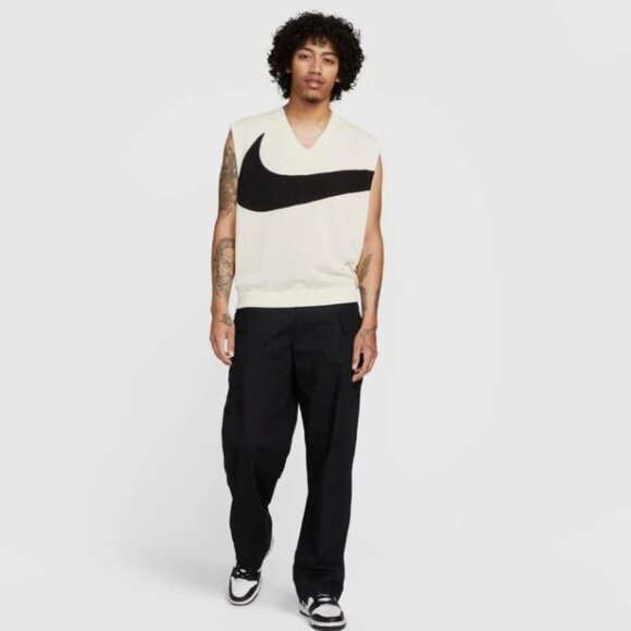 NIKE Men's XL Sweater SWOOSH V-Neck Sleeveless Lightweight BRAND-NEW w/tags - Picture 13 of 15